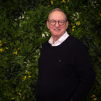 Cees van der Kaaij sales specialist schermdoek bij Doek en Draad